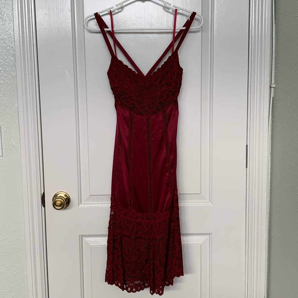 Vintage sue wong lace and silk red dress size 2